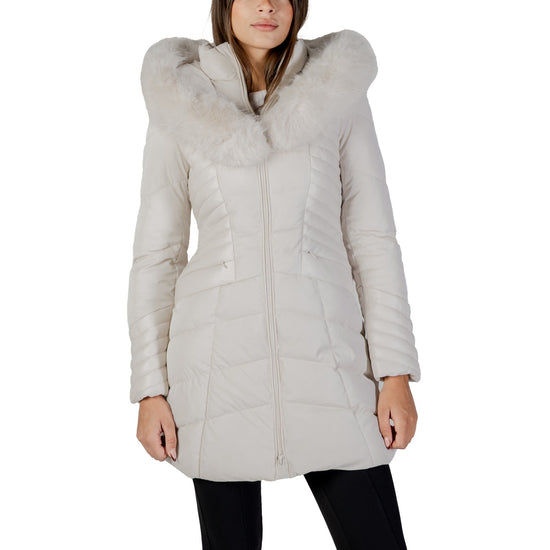 Guess Mujer Cazadoras